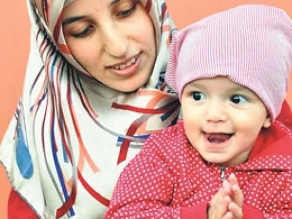 Azra Bebek 1 Yaşına Basıyor