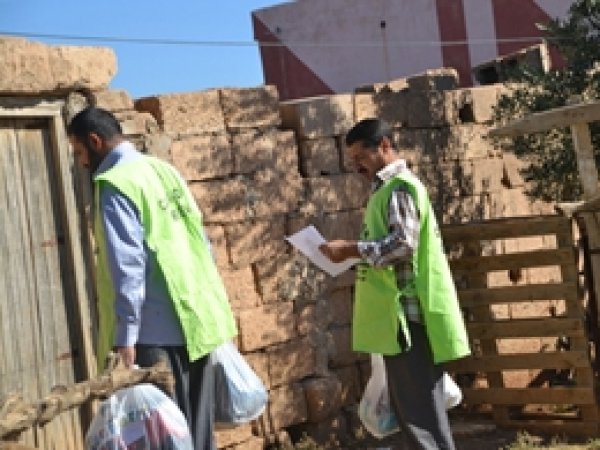 Cami-Der Bayram Öncesi 250 Fakiri Giydirdi