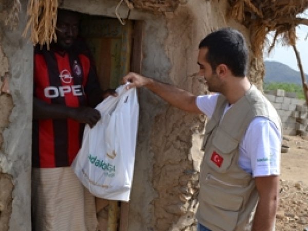 Sadakataşı Derneği Kurban Yardımlarını Bitirdi
