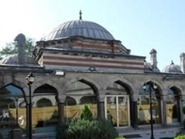 Dört Asırlık Tarihi Şemsi Paşa Kütüphanesi Yenileniyor