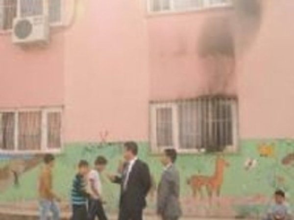 PKK'liler Anaokuluna Saldırdı