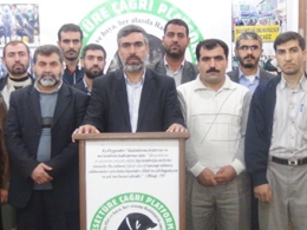 'Serra Yılmaz Cahilliğiyle Ebu Cehil'i Aratmıyor!'