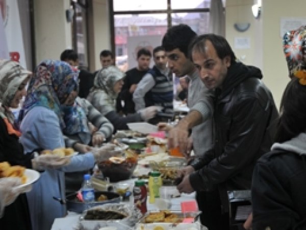 Fakir Öğrenciler Yararına Kermes