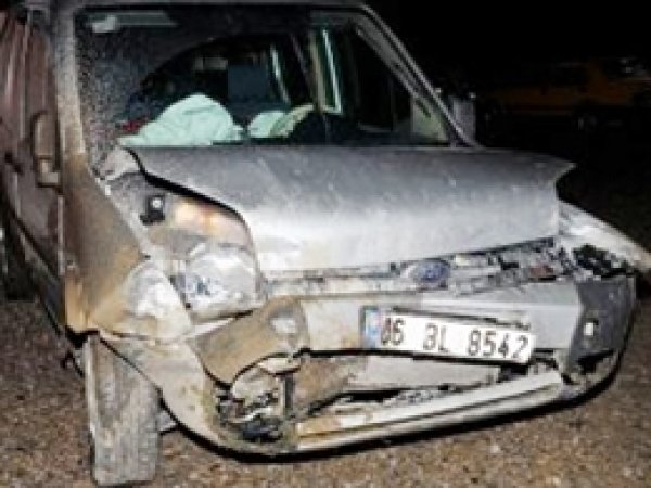 Gümüşhane'de Trafik Kazası: 3 Yaralı