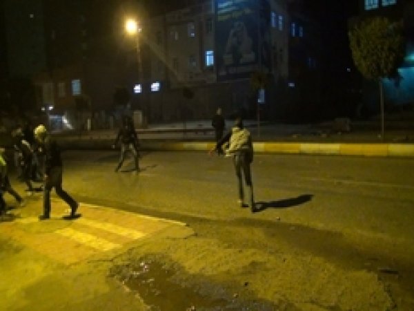 PKK Yandaşları Silvan'ı Karıştırdı