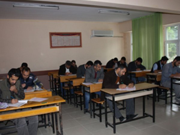 Tarsus'ta Sınav Heyecanı