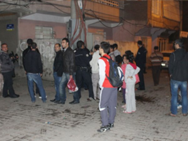 Cinayet Zanlısı Bir Kişiyi Yaraladı