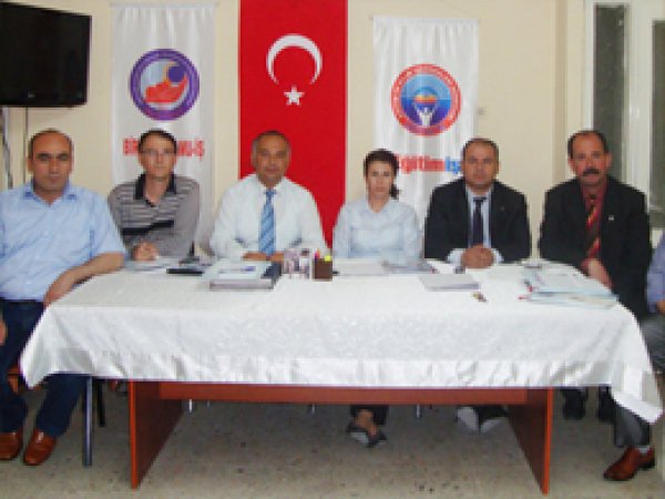 Eğitim İş Sendikası Başörtüyle Mücadele Çağrısında Bulundu