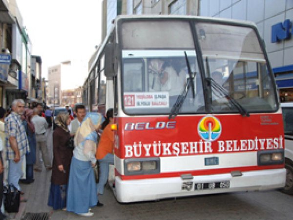 Adana'da Toplu Taşıma Ücretleri Zamlandı