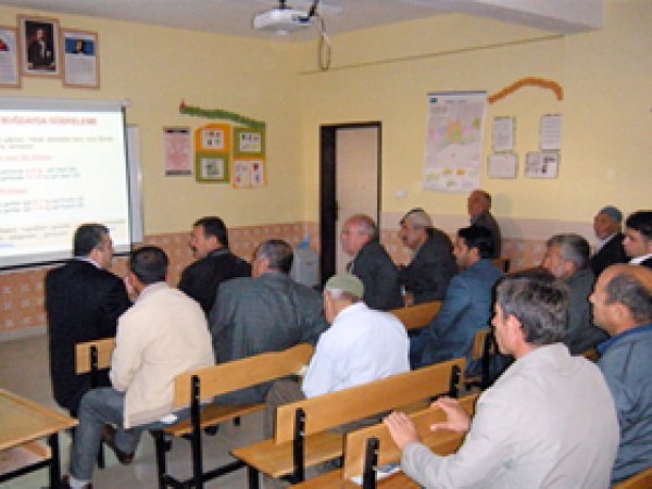 Çiftçilere Tarım Semineri