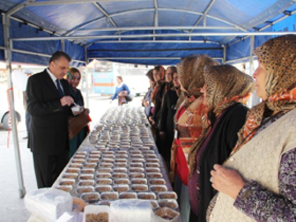 Seyhan Müftülüğü'nden Aşure Kermesi