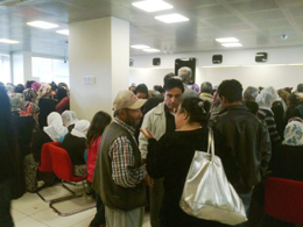 Bankalarda Yardım Kuyruğu