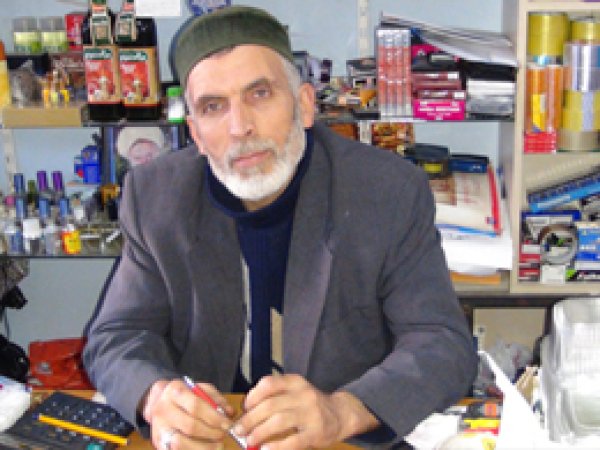 'Bütün Kıyafetler Serbest, Müslüman'ın Örtüsüne Yasak'