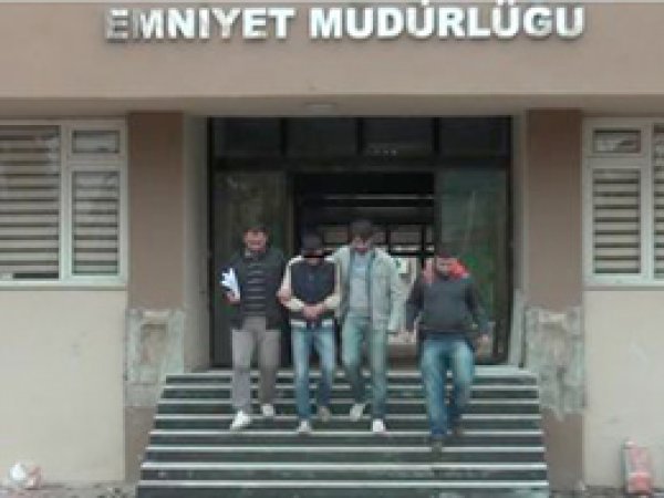 Motosiklet Hırsızları Yakalandı