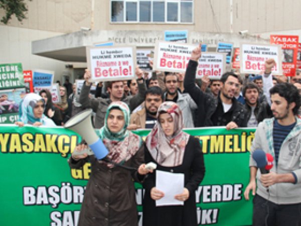 'Darbeci Gelenek Devam Ediyor'