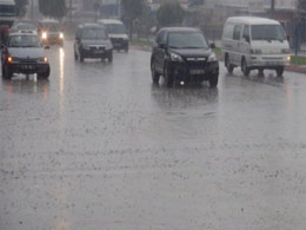 Mersin'de Sağanak Yağış 