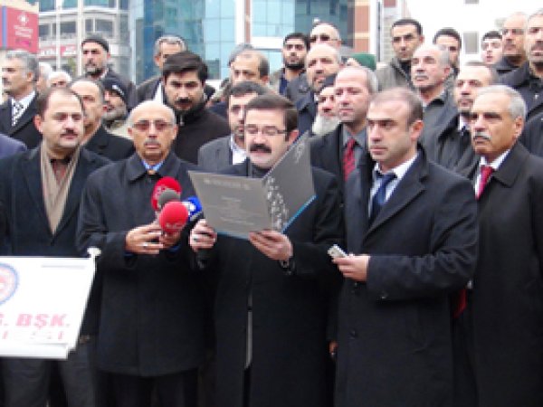 Başörtüsü Yasağı Elazığ'da Kınandı 