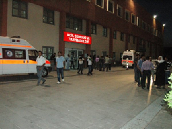 Korkunç Kazada Hamile Kadın ve Oğlu Öldü