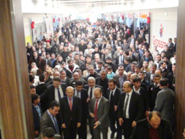 Siirt'te Büyük Alış Veriş Merkezi Açıldı