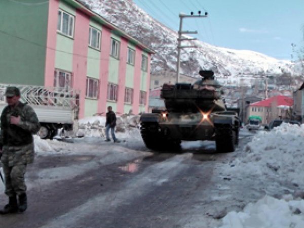 Şırnak'ta Askeri Araç Sevkıyatı