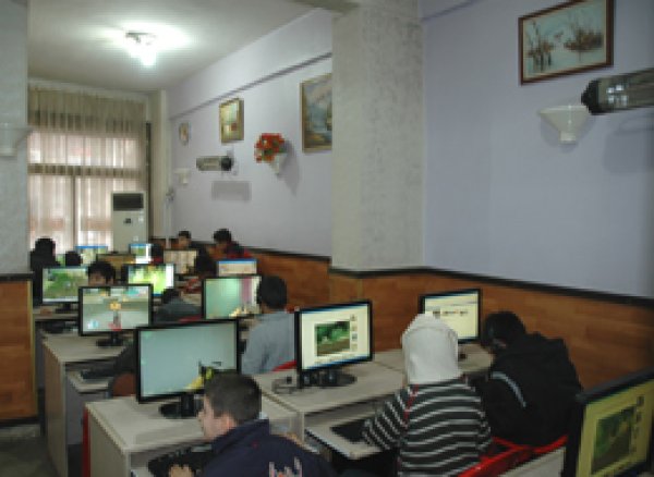 Çocuklarımız İnternet Kafelerin Tehdidi Altında