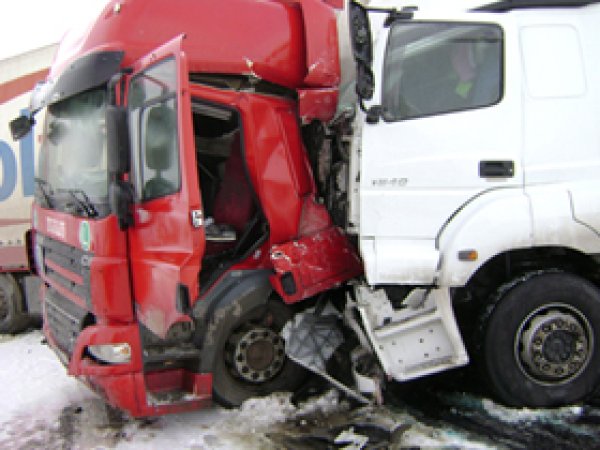 Van'da Trafik Kazası: 1 Ölü 1 Yaralı