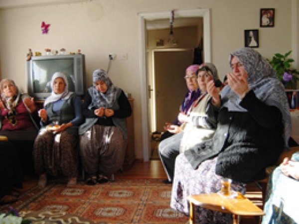 Aile İrşat ve Rehberlik Ekipleri, Küs ve Dargın Aileleri Barıştırıyor