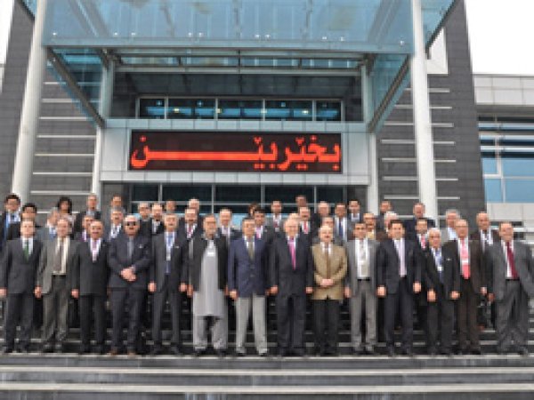 Batman Üniversitesi Duhok'tan Kürt Dili'yle Döndü