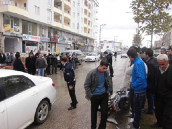 Batman'da Trafik Kazası: 2 Yaralı