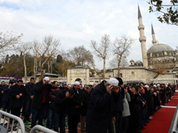 Müslümanlar Suriye için Tek Yürek