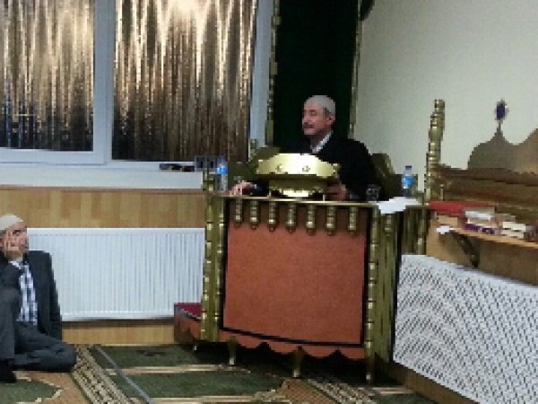Hicret Camii'nden Manevi Ahlak Dersleri