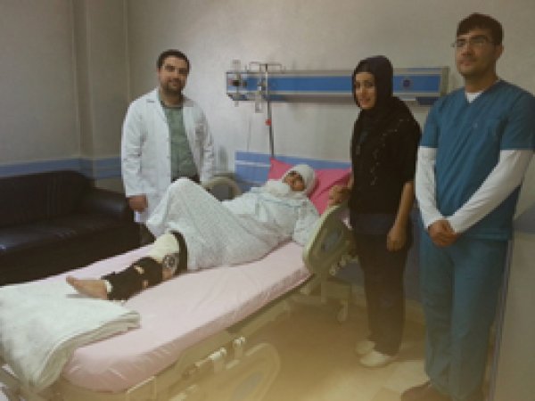 Yürüyemeyen Hasta Ayağa Kalktı