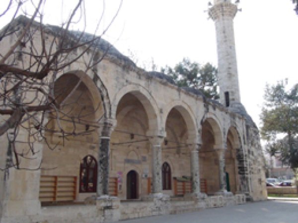 Mut Laal Paşa Cami Tarihe Meydan Okuyor