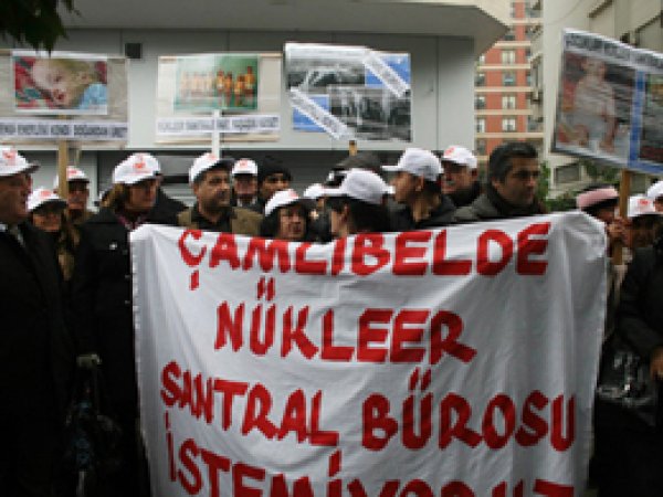 Mersin'de Nükleer Tepkisi Sürüyor