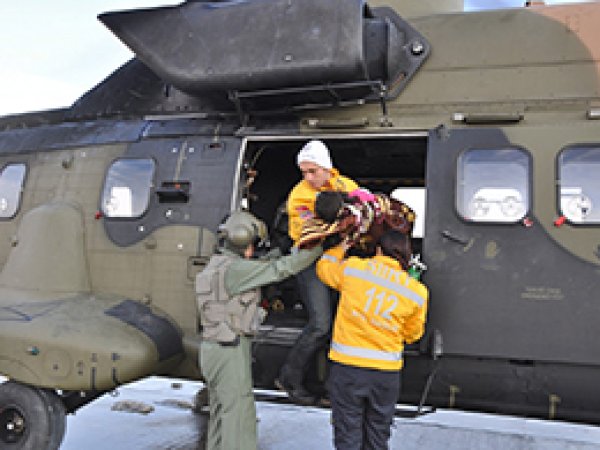 Siirt'e Helikopterle Hasta Nakli
