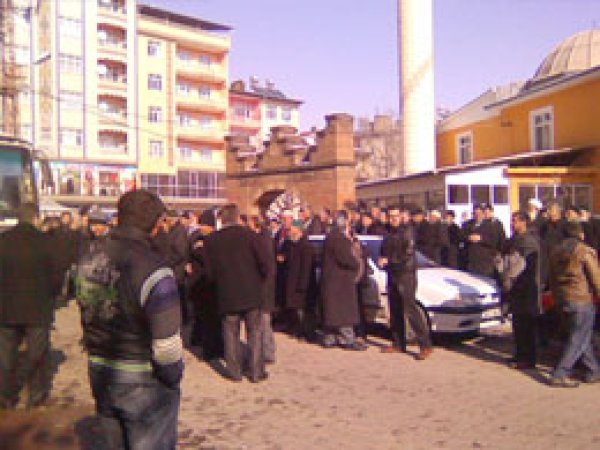 Kovancılar'da 2013'ün İlk Umre Kafilesi Uğurlandı