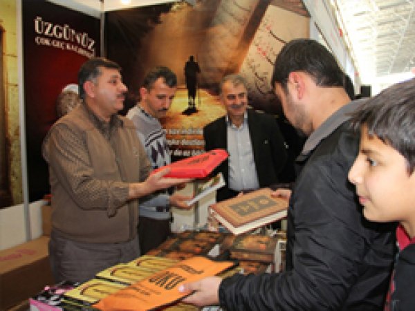 Misyonerlik Faaliyetlerine Karşı Kur'an Dağıtımı