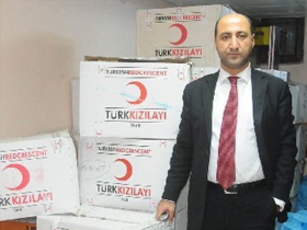 Kızılay Midyat'ta Kışlık Giyecek Dağıttı