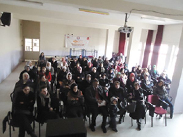 Kozluk'ta Verem Hastalığı Konulu Konferans 