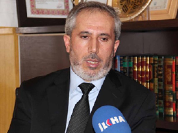 'Resulullah'ın Sünnetini Hayatımıza Tatbik Etmeliyiz'