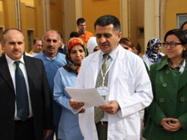 Mardin'de Doktorun Darp Edilmesine Kınama!