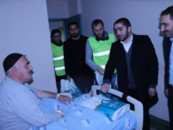 Ağrı'da Hastalara Kandil Simidi Dağıtıldı