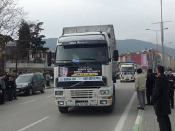Bursa İHH'dan Suriye'ye 5 TIR Yardım