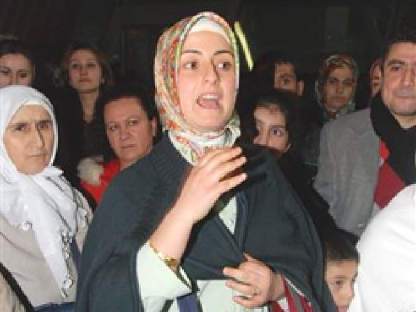 Umre İçin Çıktılar Havaalanında Kaldılar