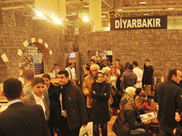 Diyarbakır Standı Ziyaretçilerin İlgi Odağı Oldu 