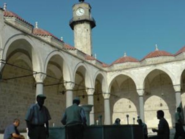 Tarsus'ta İki Peygamber Makamının Bulunduğu Cami