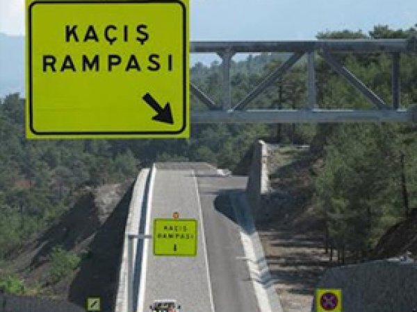 'Ölüm Yolu'na Tedbirler Alınacak