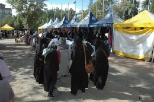 Antep'te Hayır Kermesine Yoğun İlgi