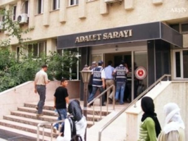 Batman'da 14 İşyeri Kapatıldı