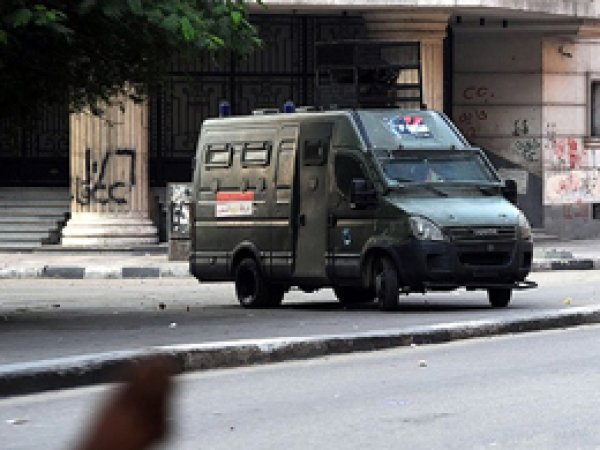 Mısır'da Askeri Birliğe Saldırı: 2 Yaralı
